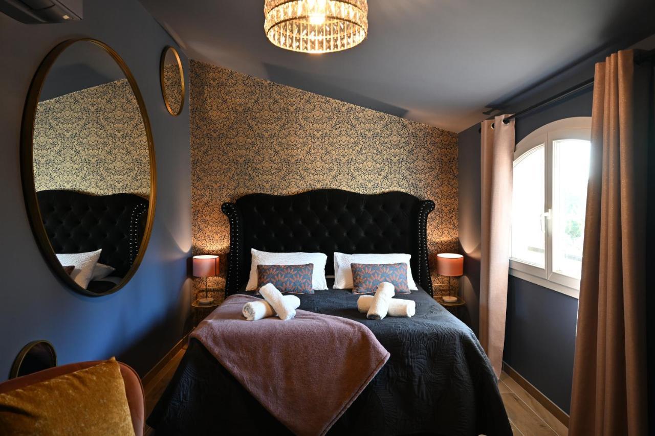 Sous Les Pins Gites Et Chambres D'Hotes La Londe-les-Maures Ngoại thất bức ảnh