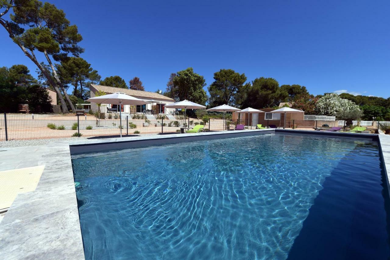 Sous Les Pins Gites Et Chambres D'Hotes La Londe-les-Maures Ngoại thất bức ảnh